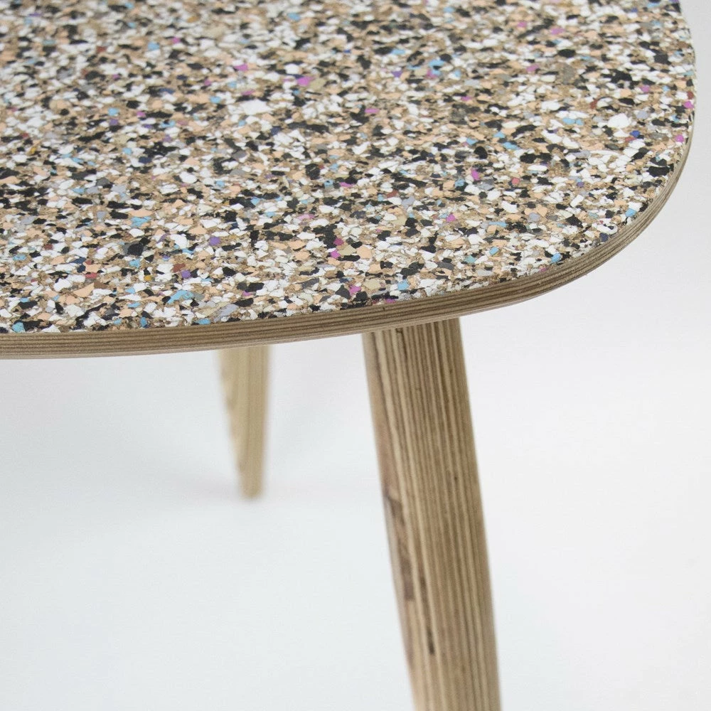 LIGA Pebble Table I Beach Clean 5 LIGA Pebble Table I Beach Clean