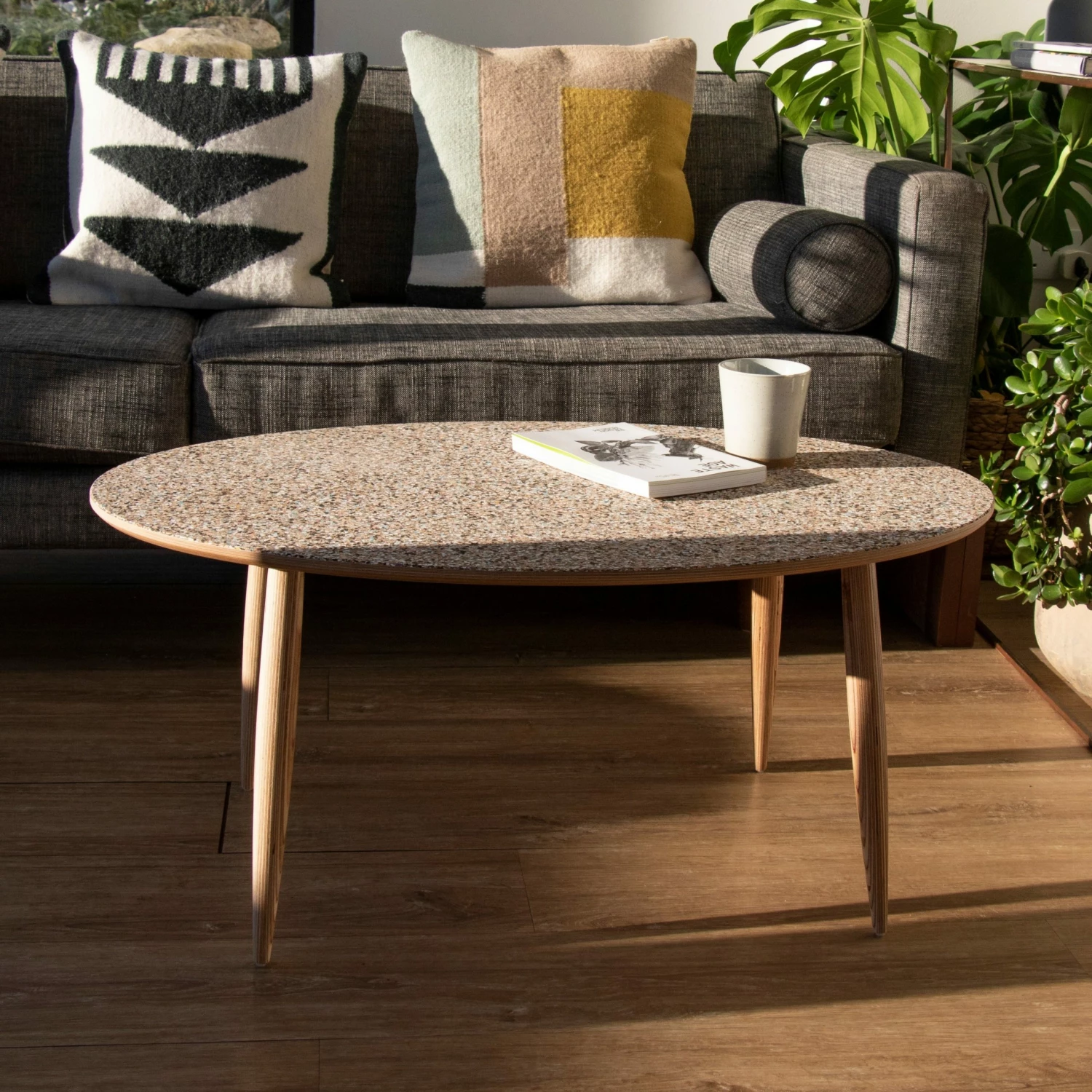 LIGA Pebble Coffee Table I Beach Clean 7 LIGA Pebble Coffee Table I Beach Clean