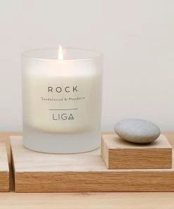 LIGA Rock Candle Sandalwood Mandarin