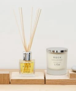 LIGA Rock Candle Sandalwood Mandarin