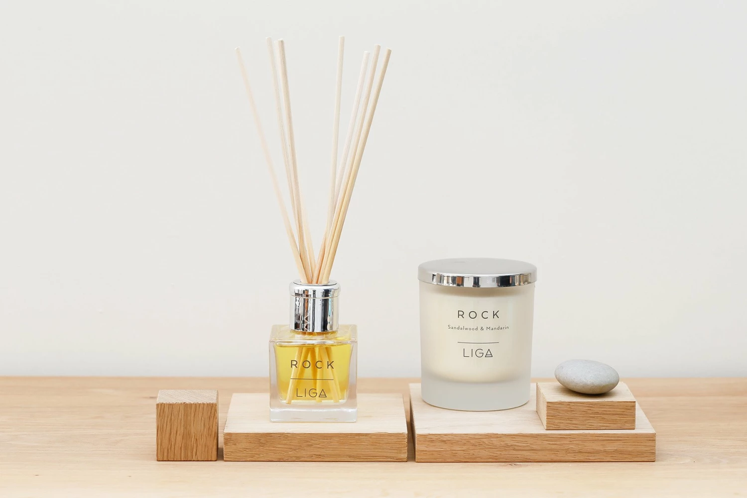 LIGA Rock Candle Sandalwood Mandarin 4 LIGA Rock Candle Sandalwood Mandarin